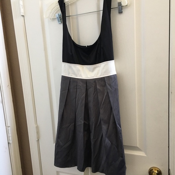 JUNIOR city triangles dress 13 - Picture 1 of 4
